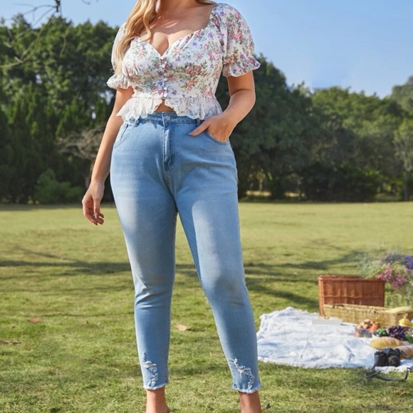 NWT Cottagecore Babydoll Peplum Floral Print Lace Crop Blouse Size 1XL PLUS - Picture 3 of 10